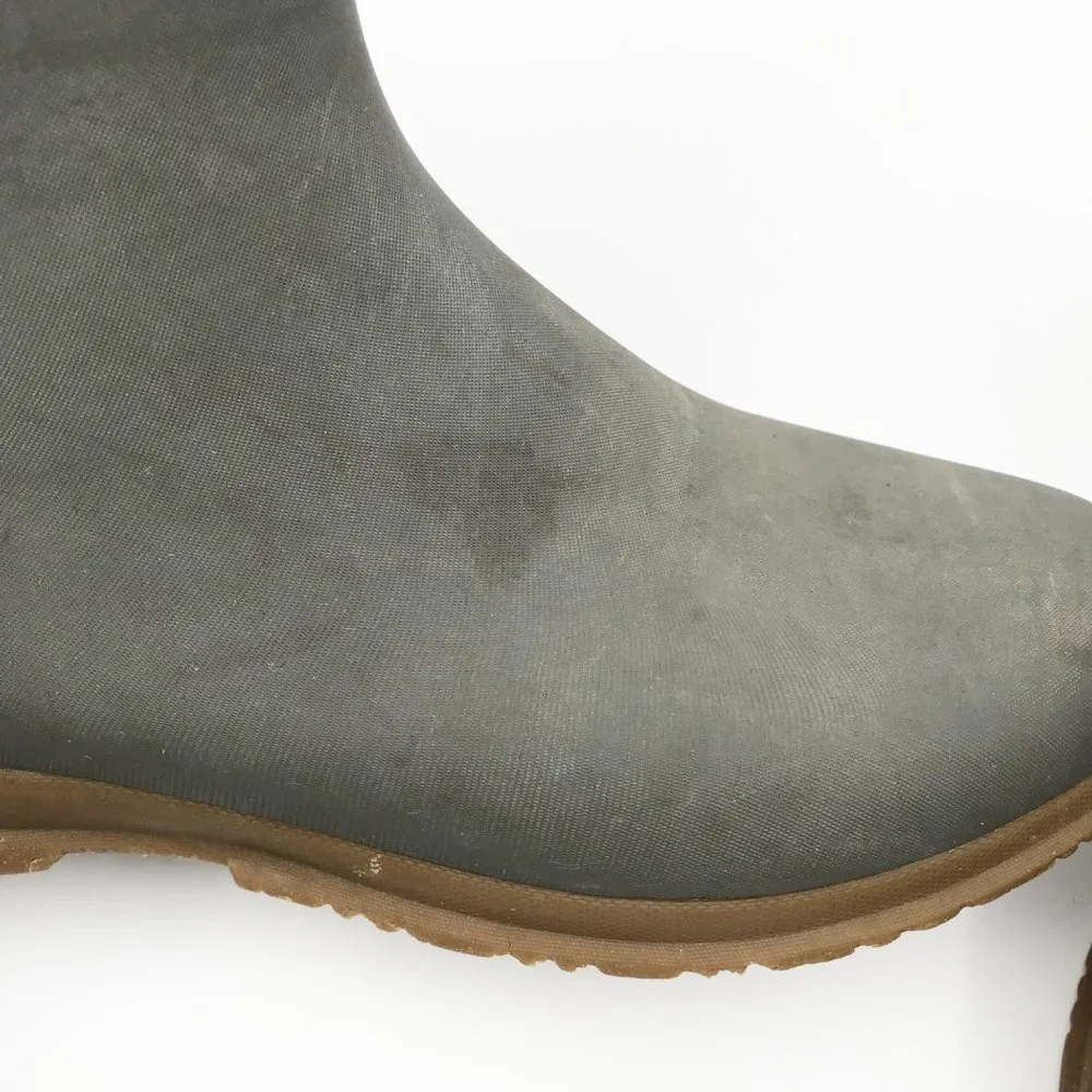BOGS Mid Calf Gray Rubber Rain Boots Womens 7